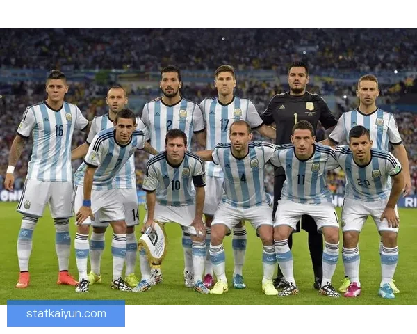 德保罗世界杯MVP候选身份引发关注，表现稳健助力阿根廷继续争夺荣誉